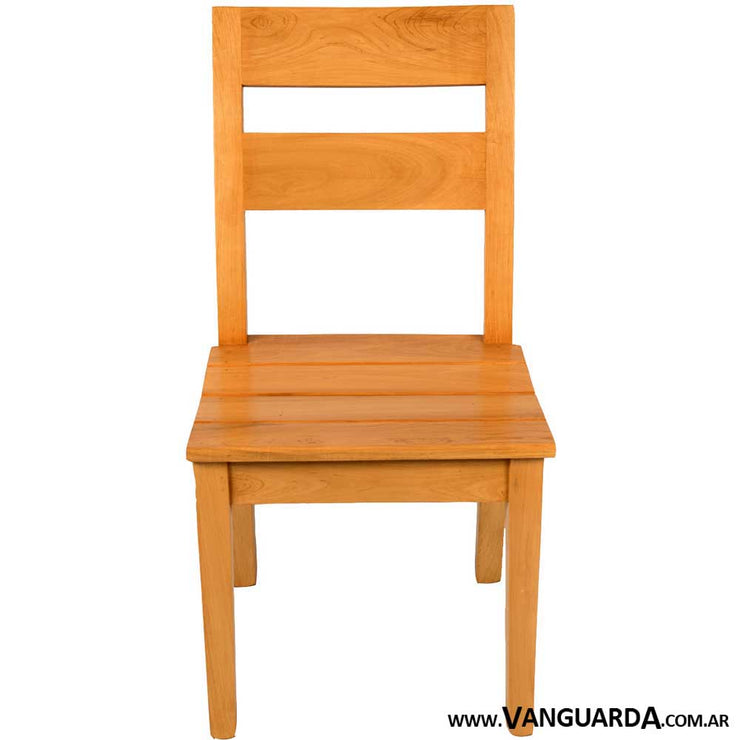 silla de madera de peteribi